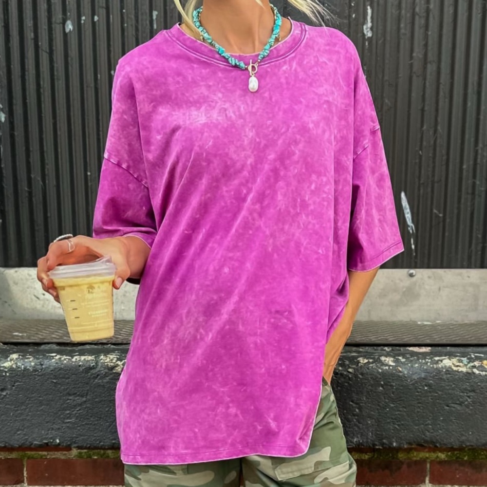 Mountain Moverz Fuchsia oversized T-Shirt